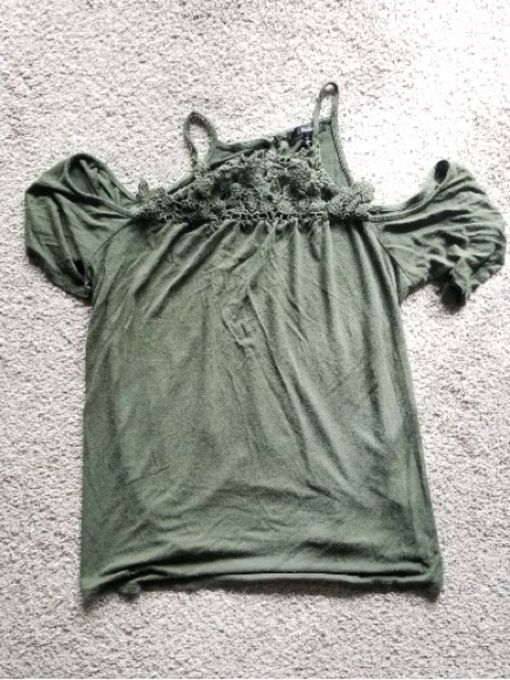 Cold-Shoulder Crochet Detail Women’s Top — Olive Green